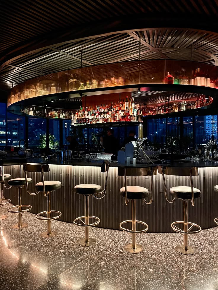 Barra Mamba Negra in Medellín at night